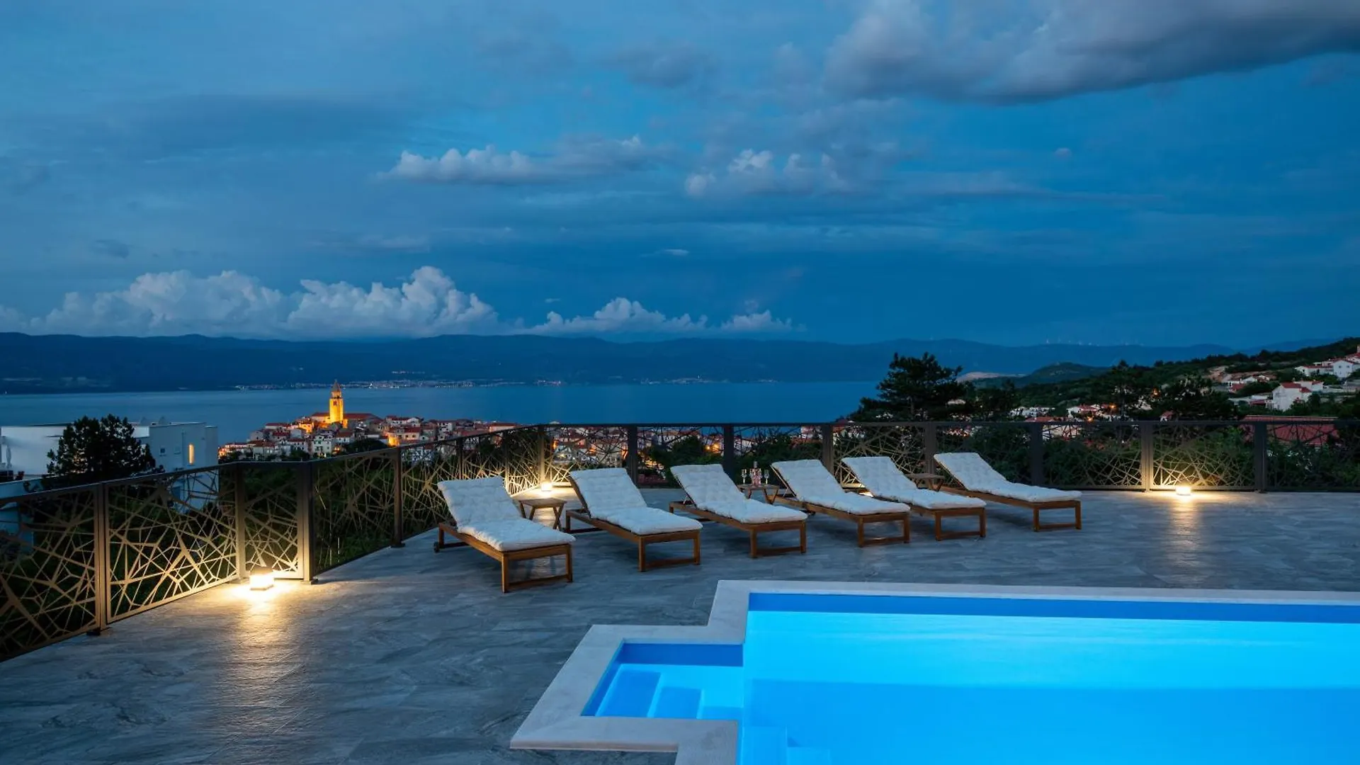 Villa Volare Vrbnik  Croatia